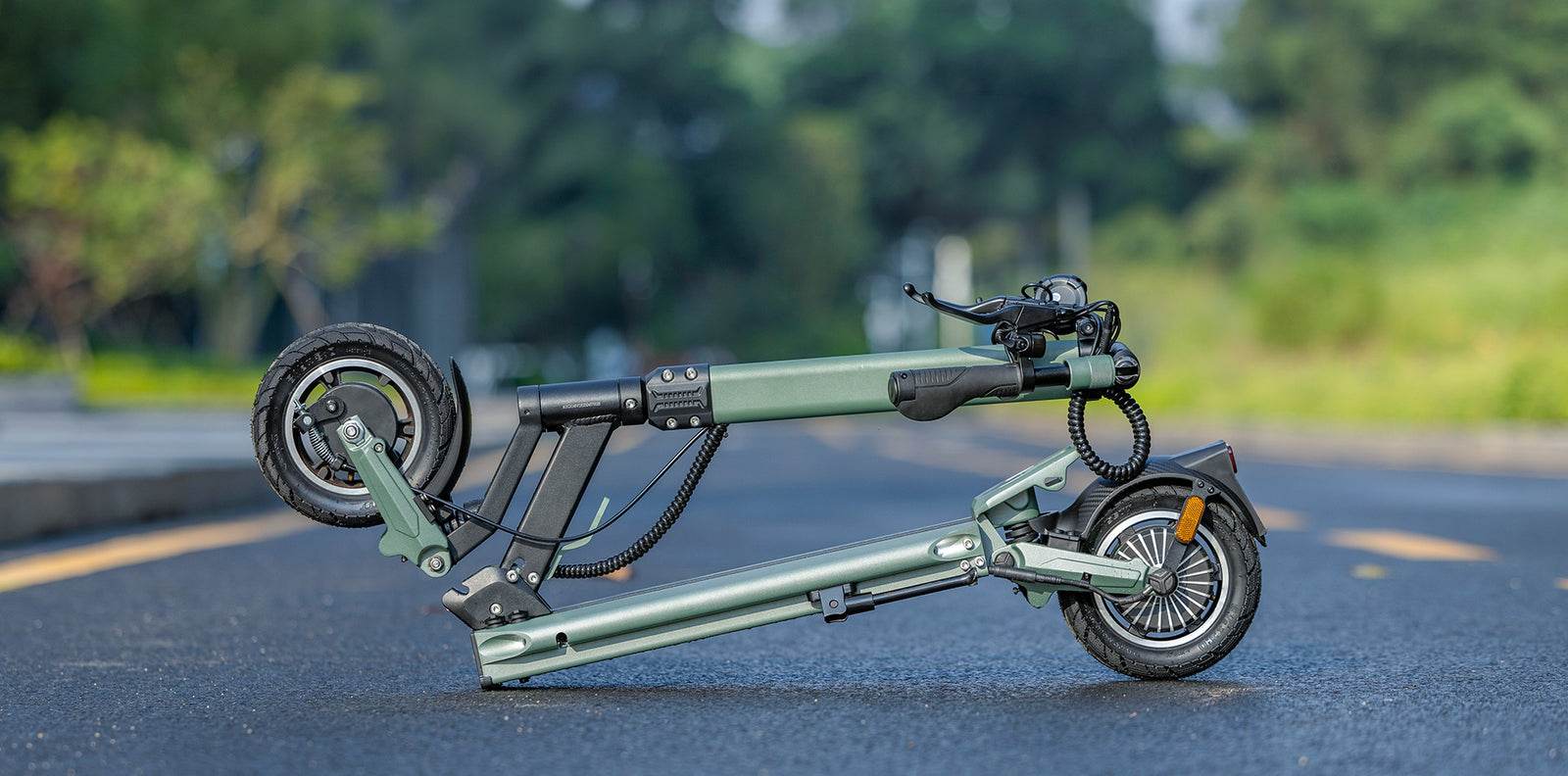Ausom GX1 Electric Scooter - Maximize Commuting Comfort & Range