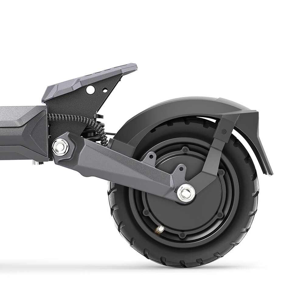Close-up of the rear wheel and suspension of the Ausom L2 Max Trottinette électrique electric scooter with tubeless rubber tire and motor hub.