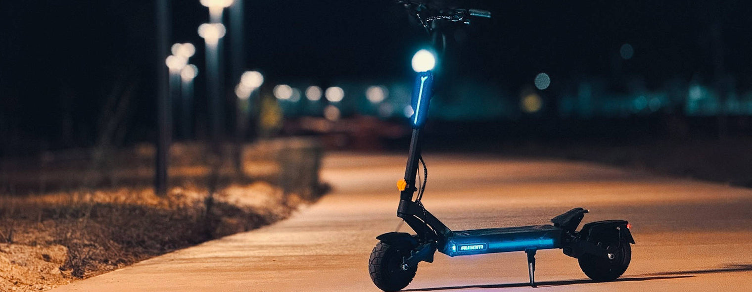 Ausom’s Lighting and Signal System for Safer Night Rides