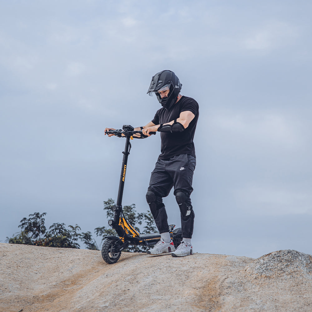 Ausom Leopard scooter elettrico fuoristrada per adulti con sedile rimovibile